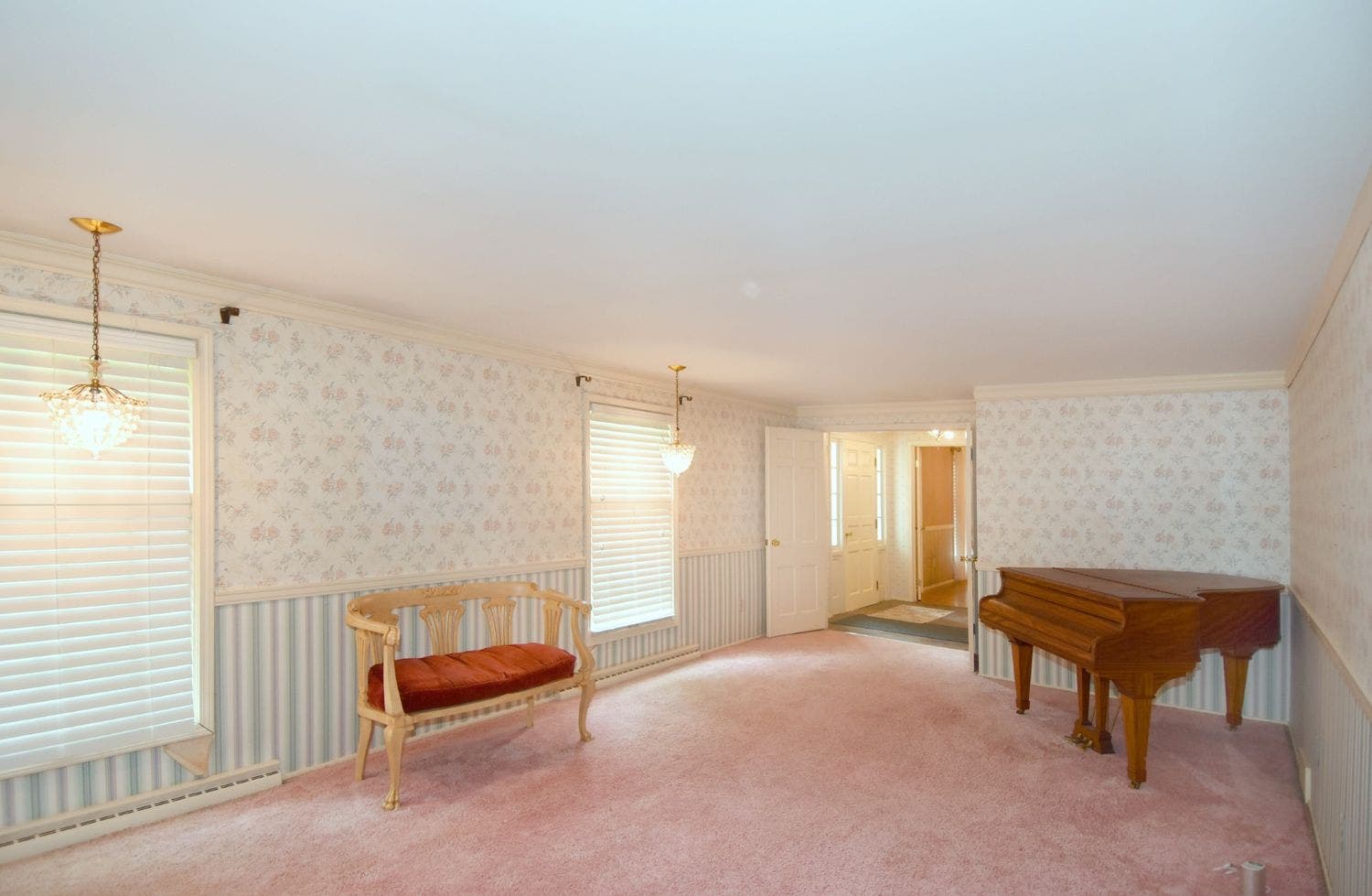 1893 Stage Dr., Pittsburgh, PA 15101