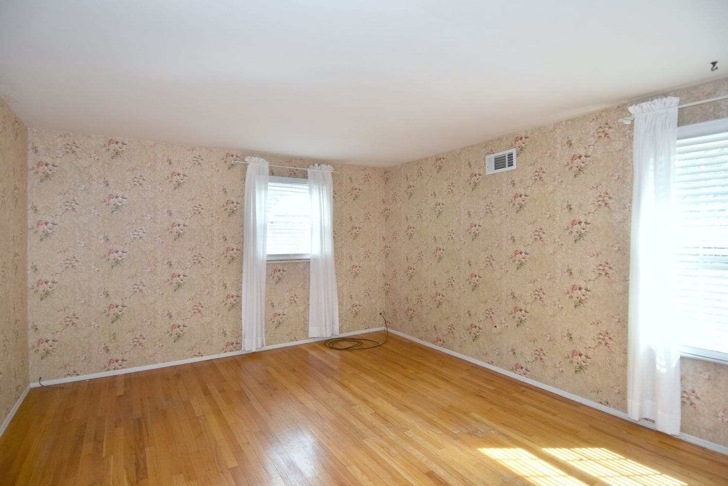 1893 Stage Dr., Pittsburgh, PA 15101