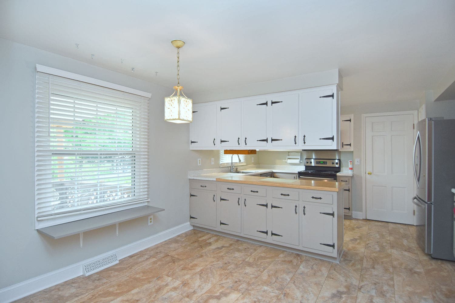 1893 Stage Dr., Pittsburgh, PA 15101