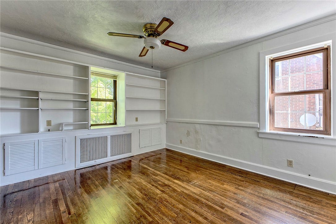 210 Tremont Ave, Greensburg, PA 15601