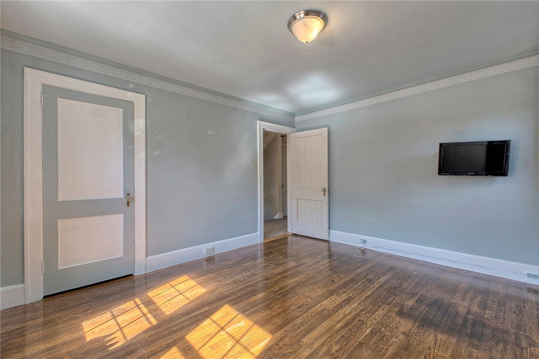 210 Tremont Ave, Greensburg, PA 15601