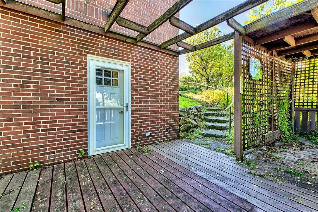 210 Tremont Ave, Greensburg, PA 15601