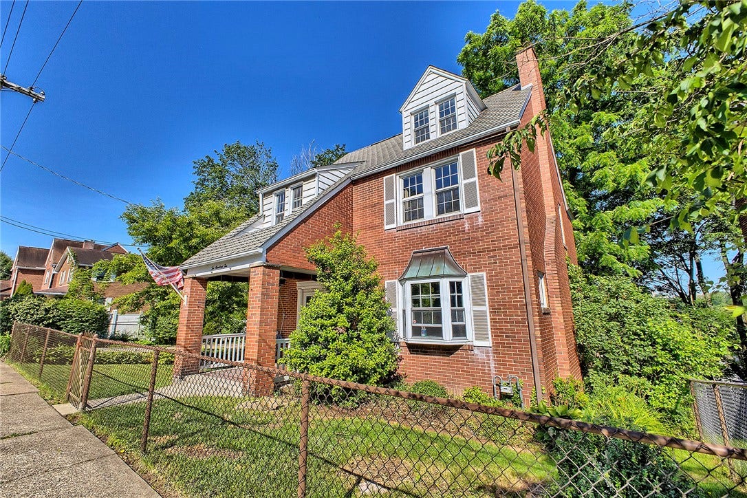 210 Tremont Ave, Greensburg, PA 15601