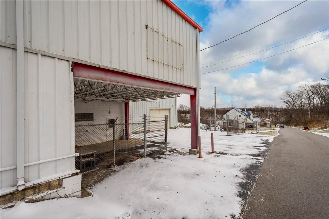 6027 National Pike, Brownsville, PA 15442