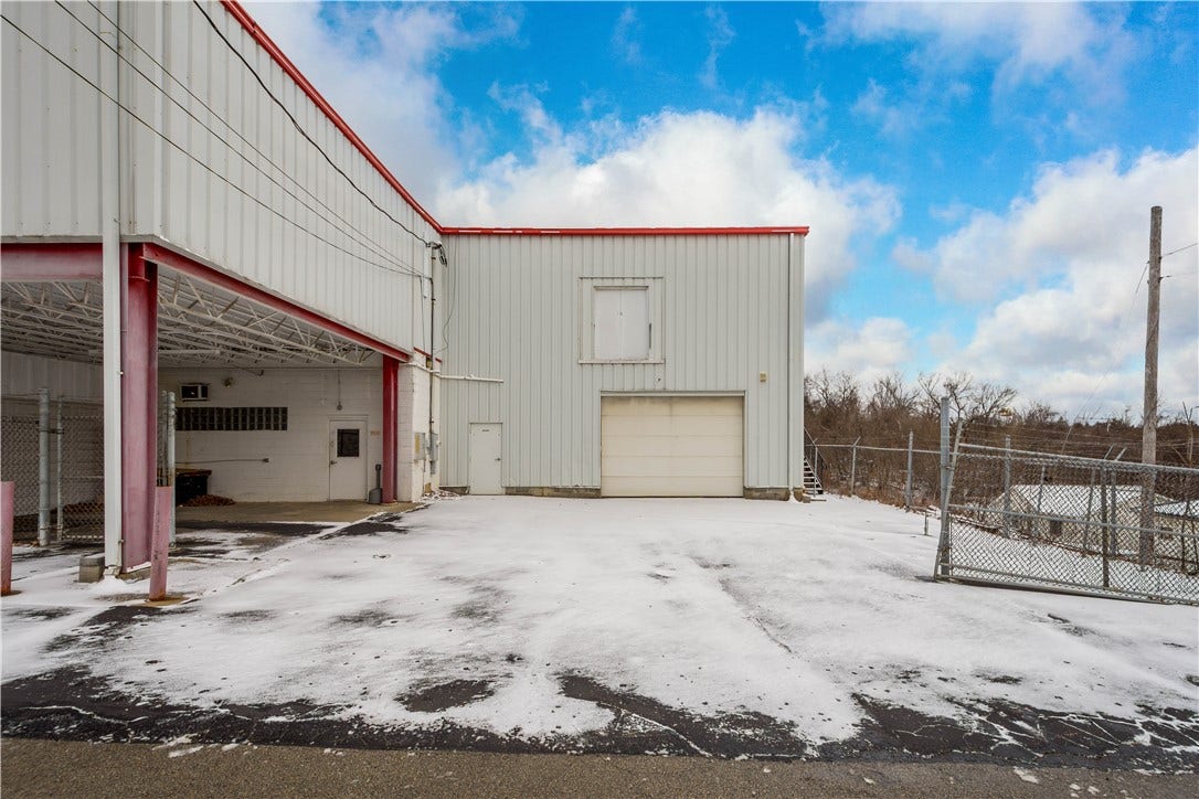 6027 National Pike, Brownsville, PA 15442