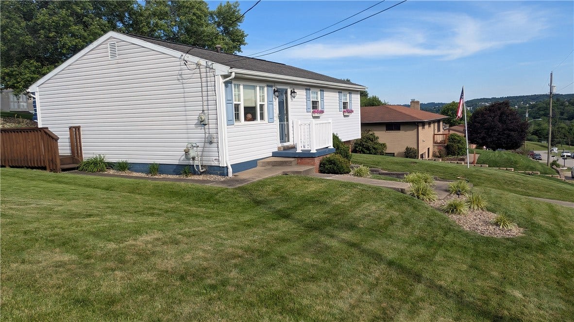 152 Cortez, Washington, PA 15301