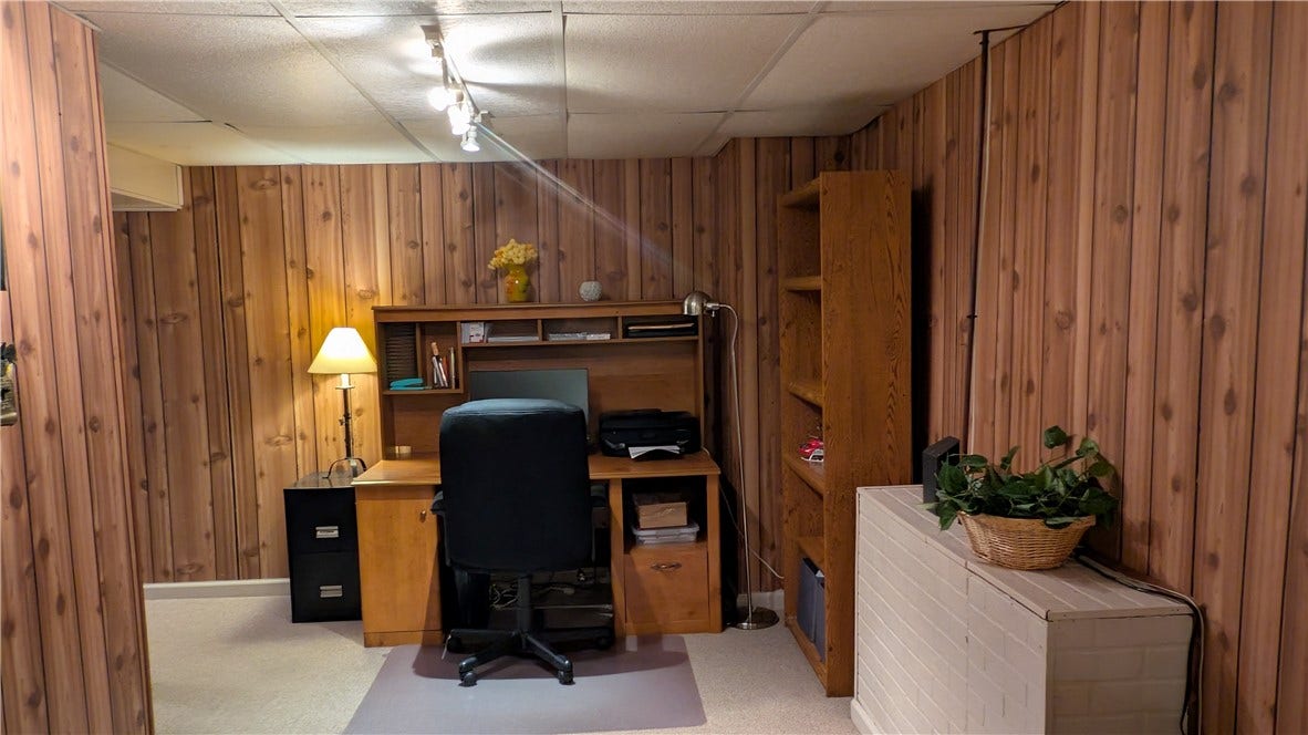 152 Cortez, Washington, PA 15301