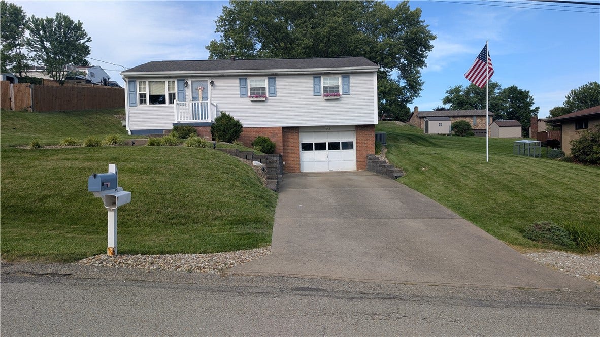 152 Cortez, Washington, PA 15301