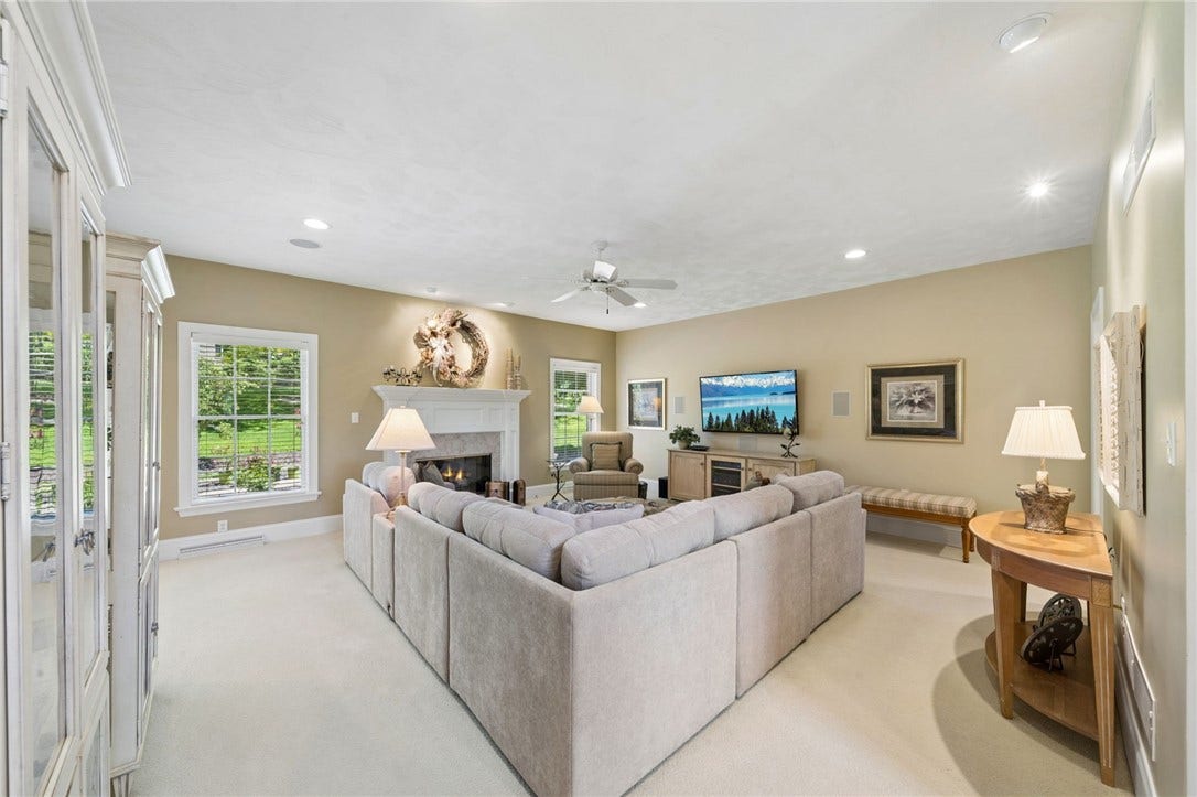 741 Lindwood Drive, Greensburg, PA 15601