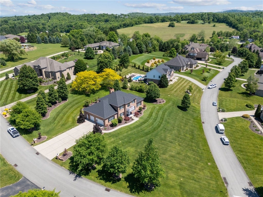 741 Lindwood Drive, Greensburg, PA 15601