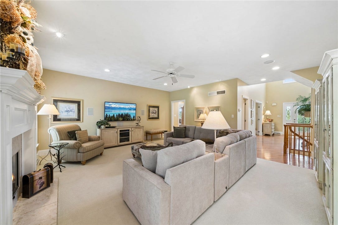 741 Lindwood Drive, Greensburg, PA 15601