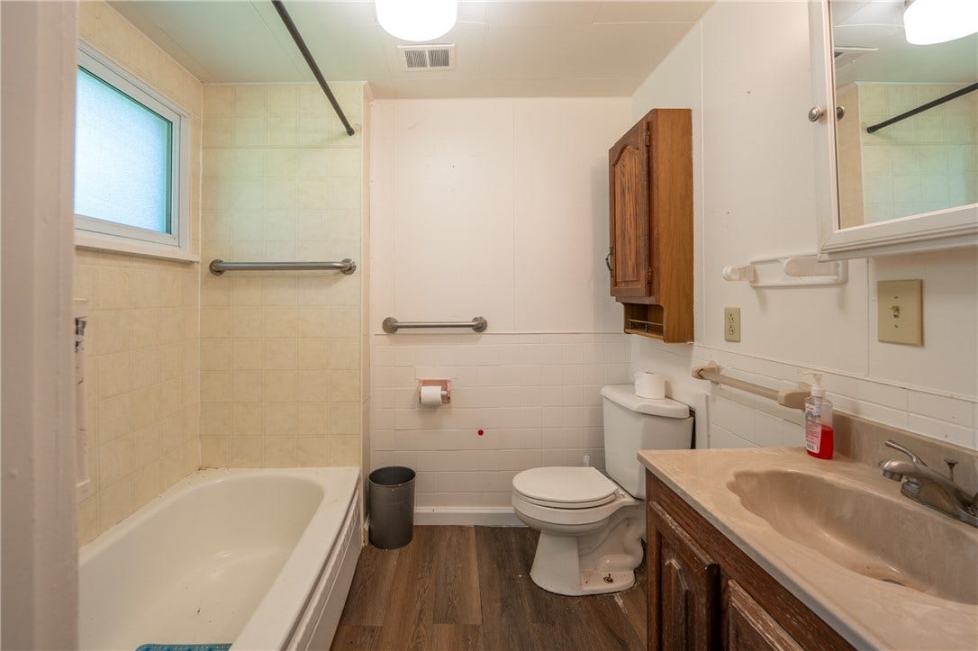 132 Coal Hollow Rd, Greensburg, PA 15601