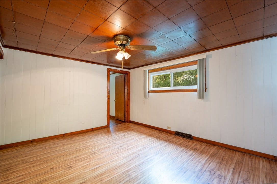 132 Coal Hollow Rd, Greensburg, PA 15601