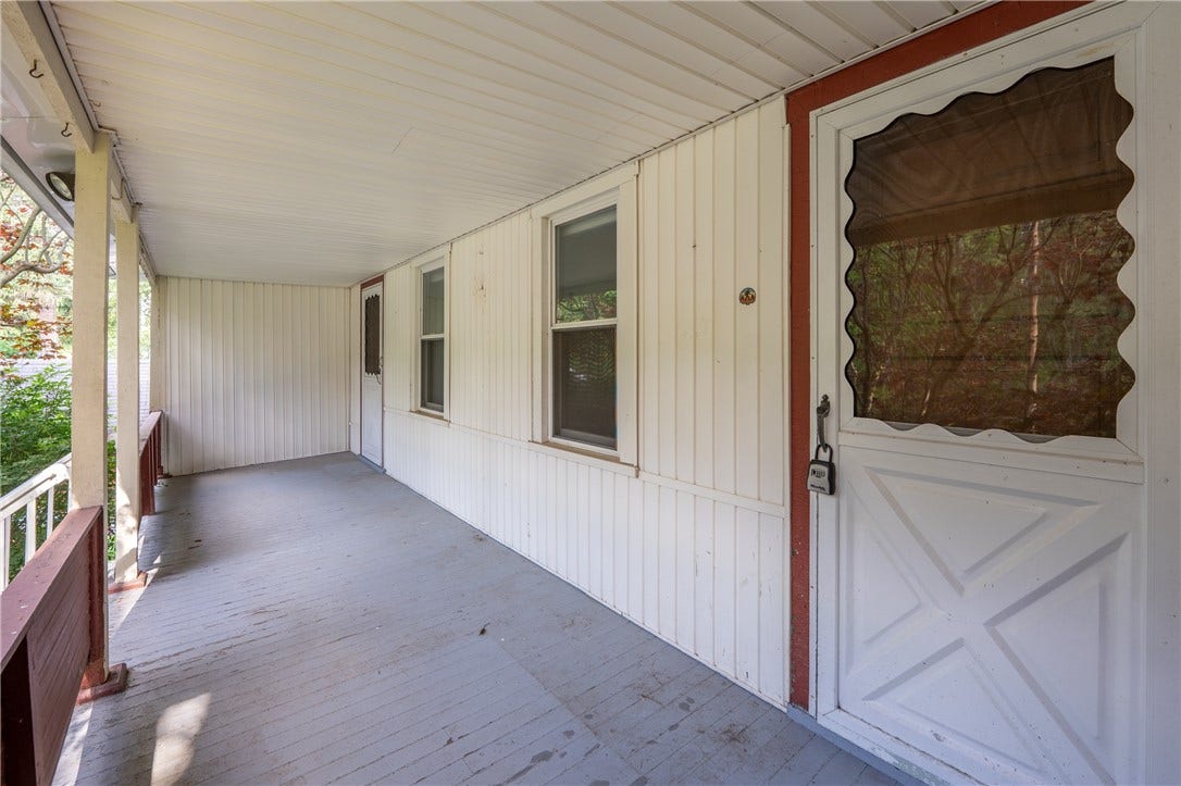 132 Coal Hollow Rd, Greensburg, PA 15601