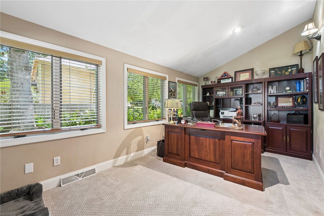 153 Lakewood Rd, Greensburg, PA 15601
