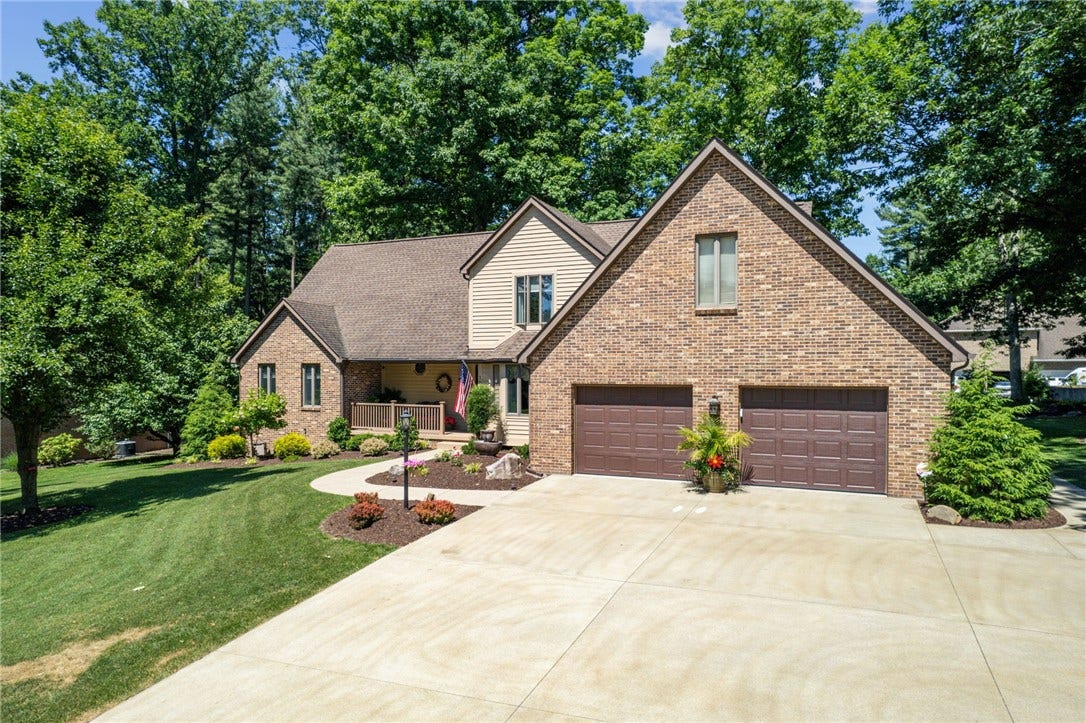 153 Lakewood Rd, Greensburg, PA 15601