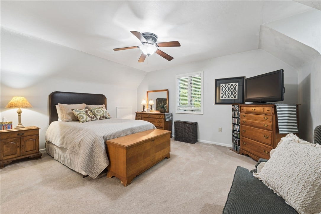 153 Lakewood Rd, Greensburg, PA 15601