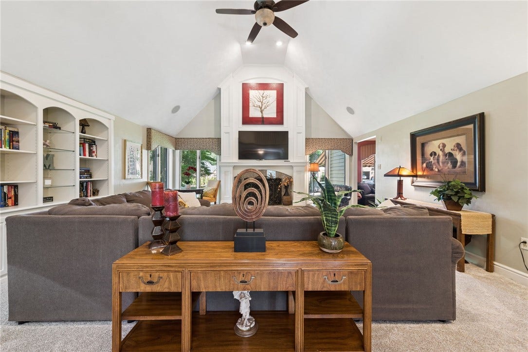 153 Lakewood Rd, Greensburg, PA 15601