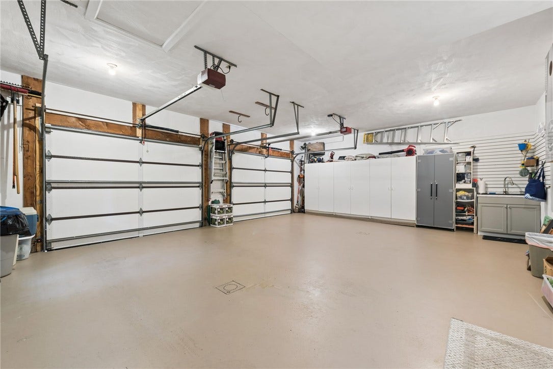 153 Lakewood Rd, Greensburg, PA 15601