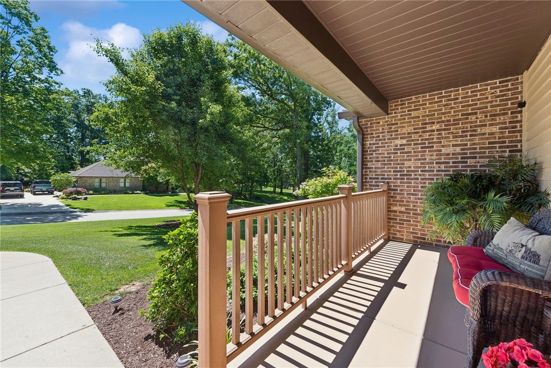 153 Lakewood Rd, Greensburg, PA 15601