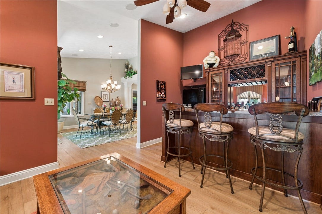 153 Lakewood Rd, Greensburg, PA 15601