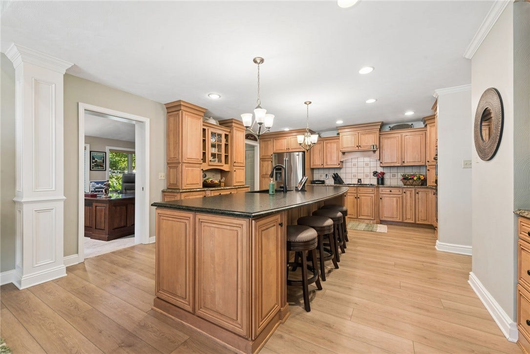 153 Lakewood Rd, Greensburg, PA 15601