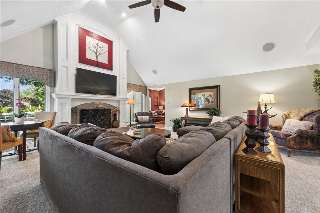 153 Lakewood Rd, Greensburg, PA 15601