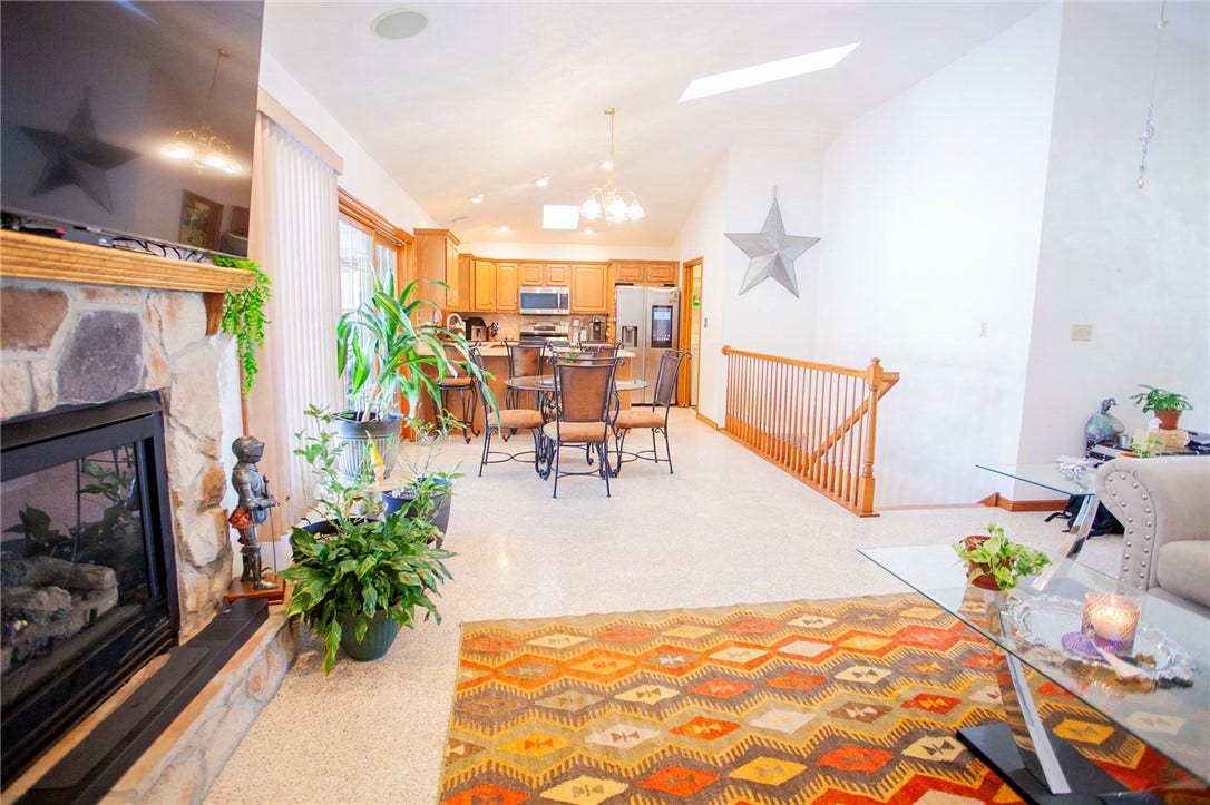 1203 Bailey Farm Rd, Greensburg, PA 15601