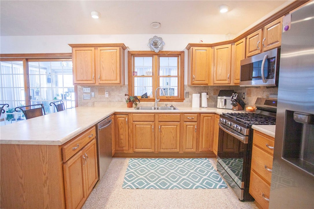 1203 Bailey Farm Rd, Greensburg, PA 15601
