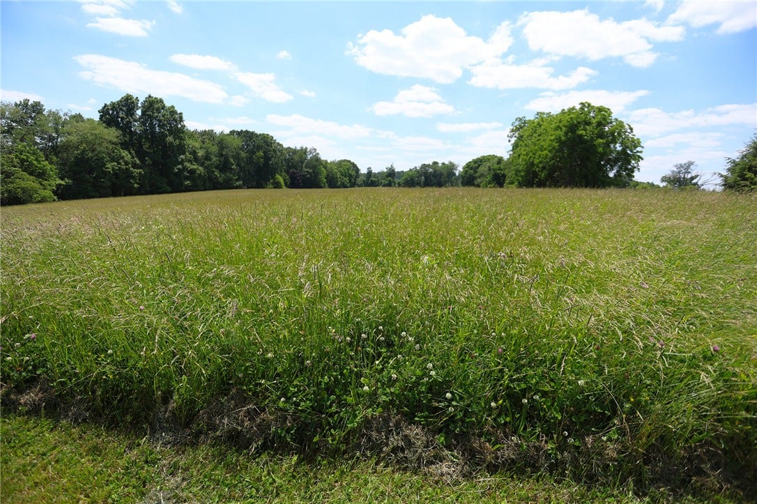 1203 Bailey Farm Rd, Greensburg, PA 15601