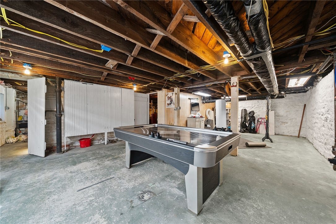 Extra Room in Basement