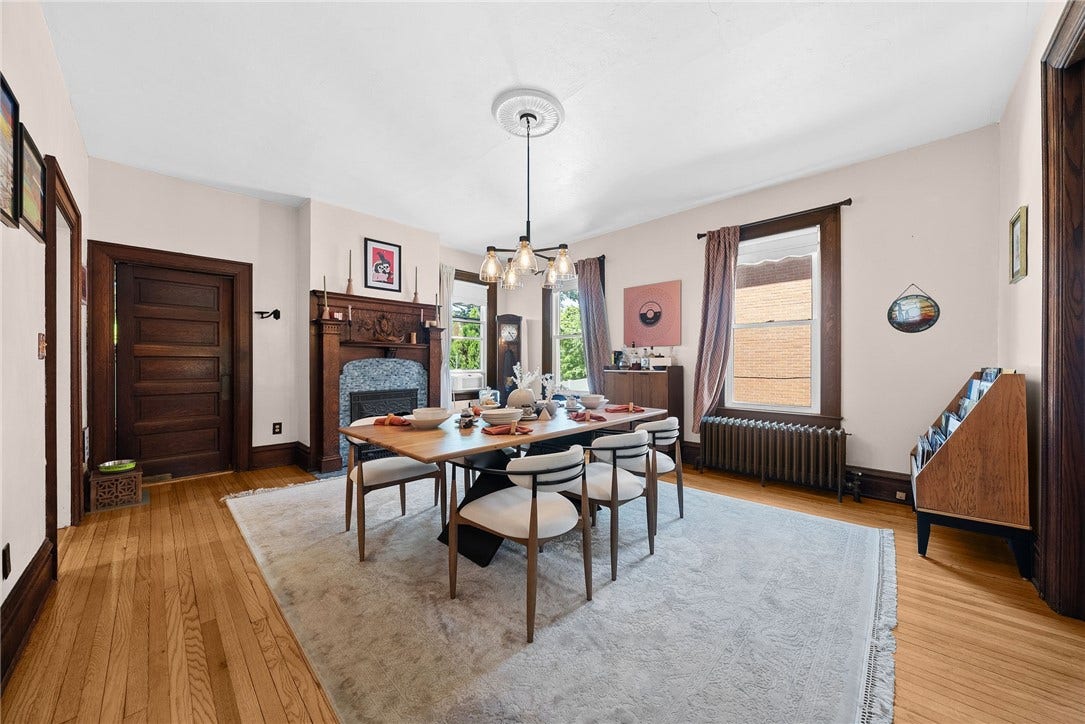 221 N Wade Ave, Washington, PA 15301