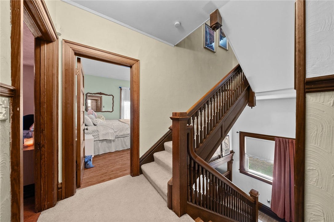 Stairway to level 3