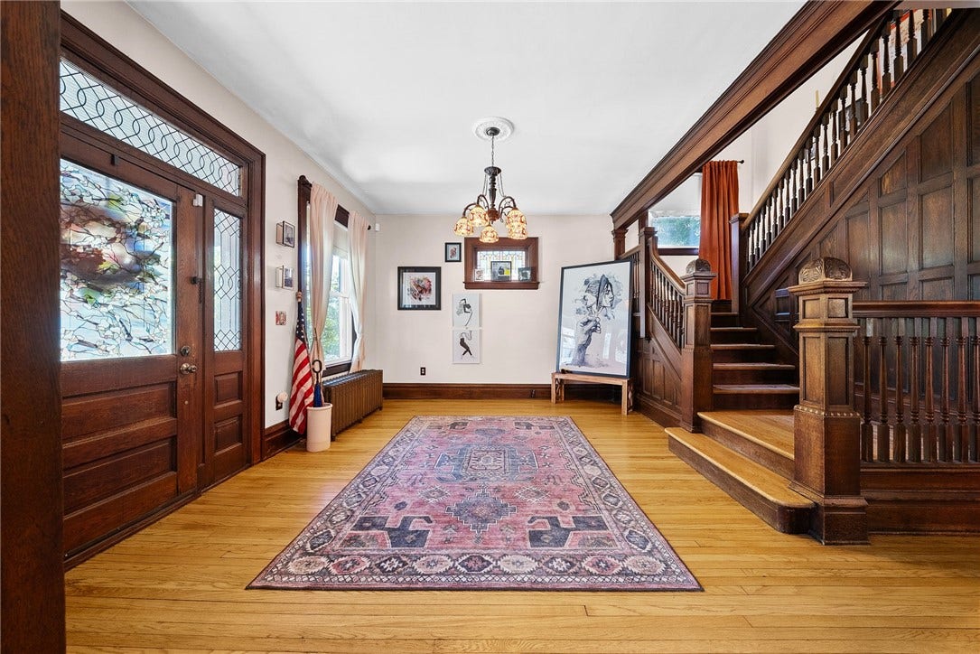 221 N Wade Ave, Washington, PA 15301