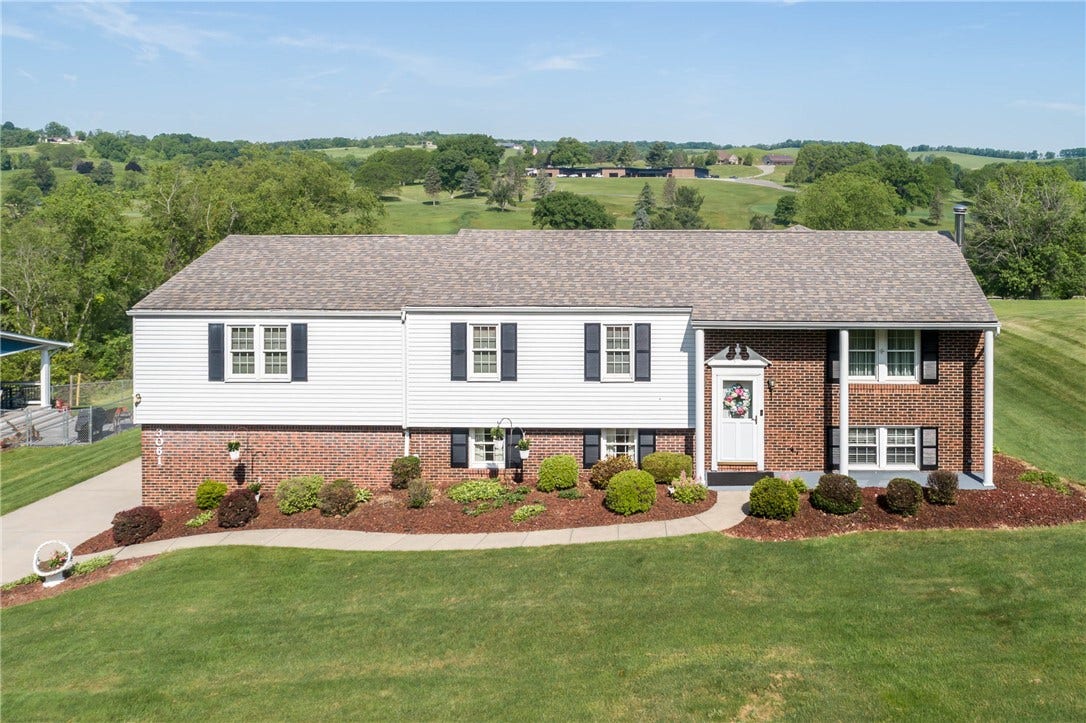 3061 Dividend Dr, Washington, PA 15301