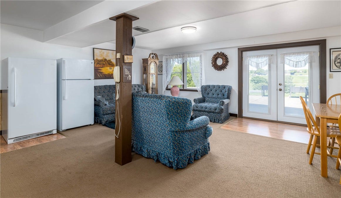 3061 Dividend Dr, Washington, PA 15301