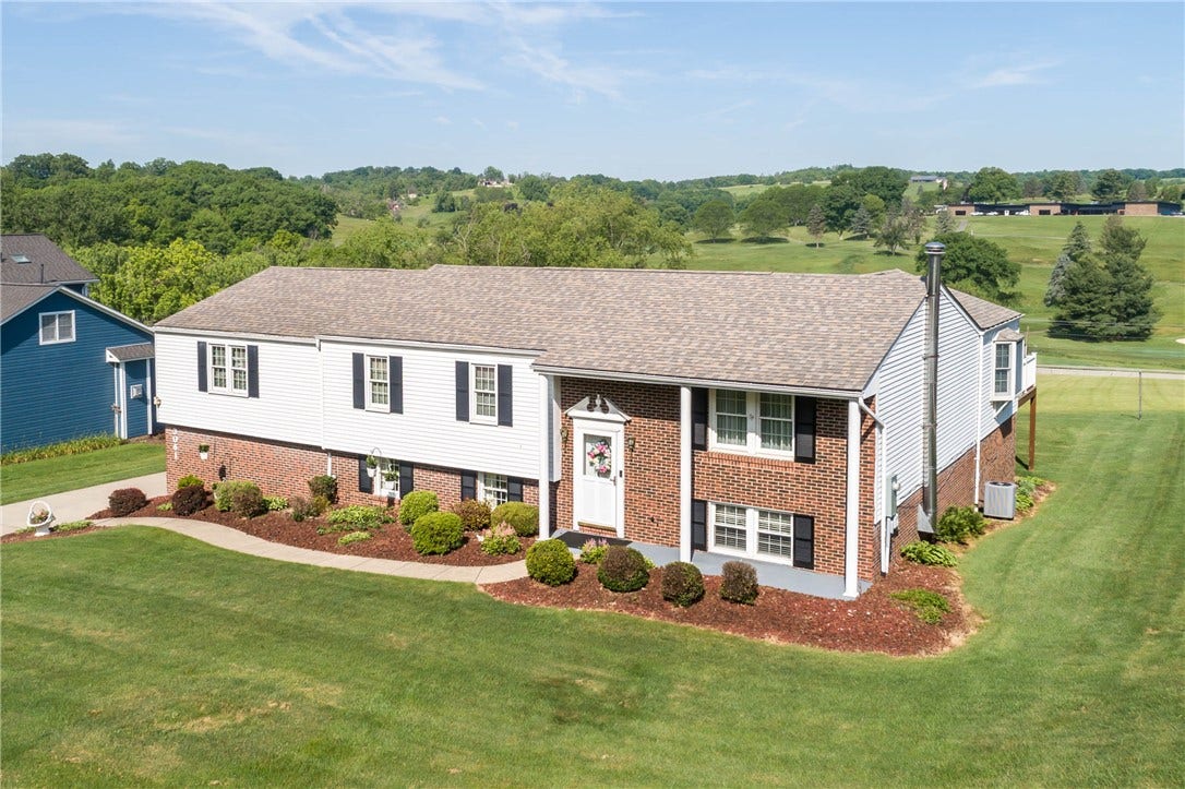 3061 Dividend Dr, Washington, PA 15301