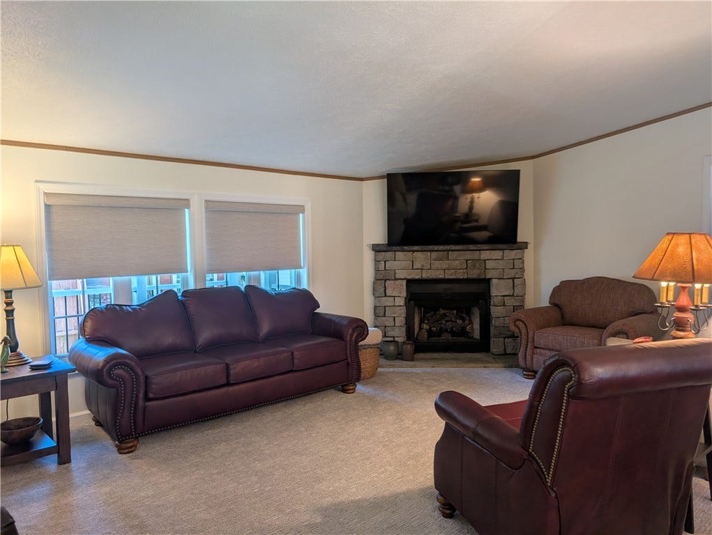19 Thompson St, Latrobe, PA 15650