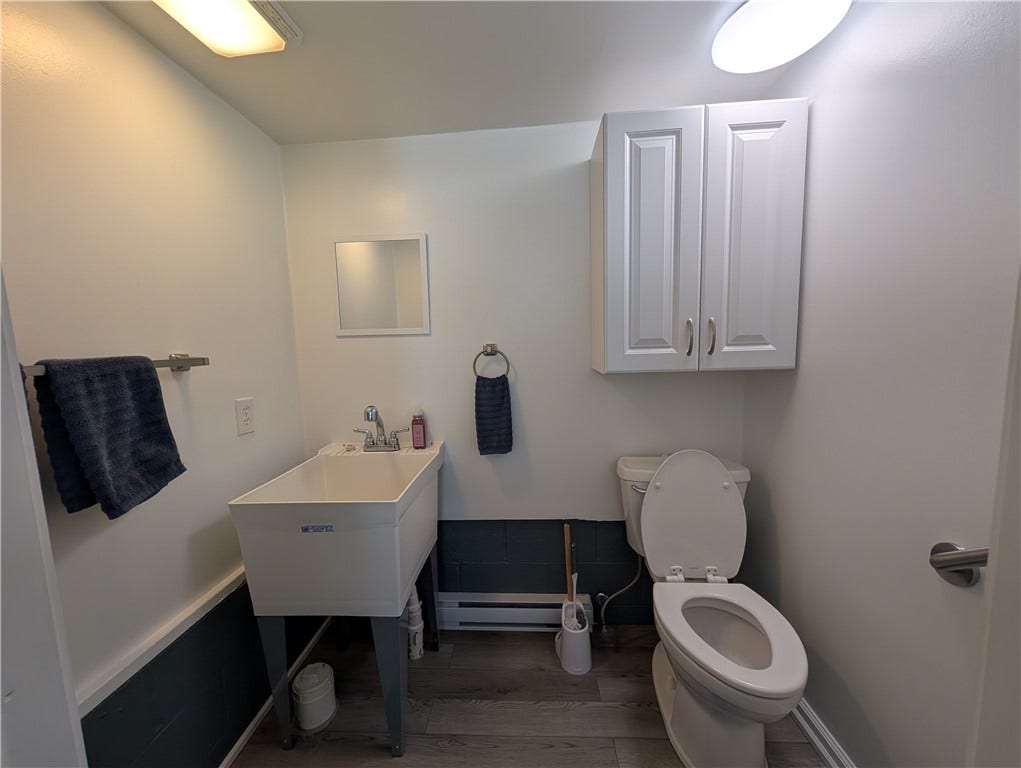 19 Thompson St, Latrobe, PA 15650