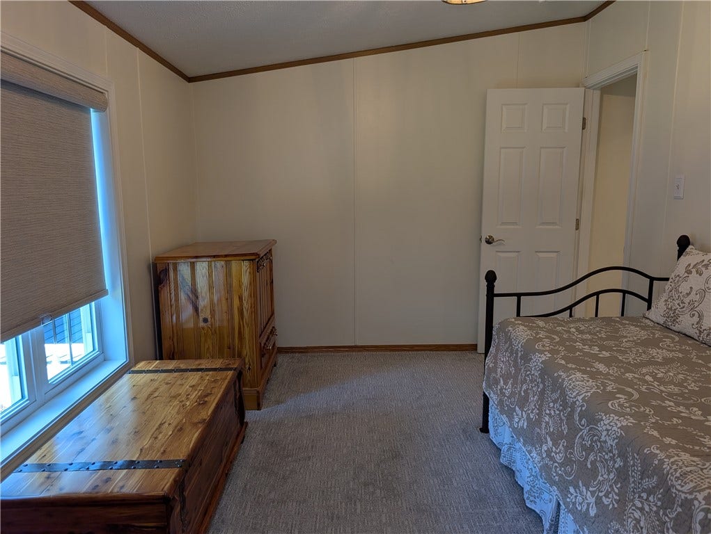 19 Thompson St, Latrobe, PA 15650