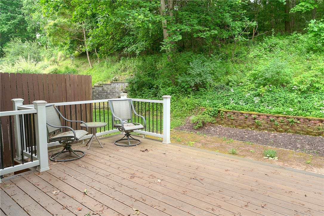106 Winston Way, Greensburg, PA 15601