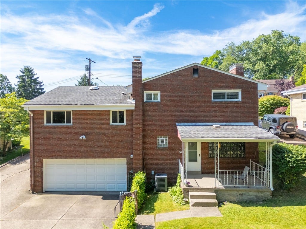4826 Criss Road, Bethel Park, PA 15102