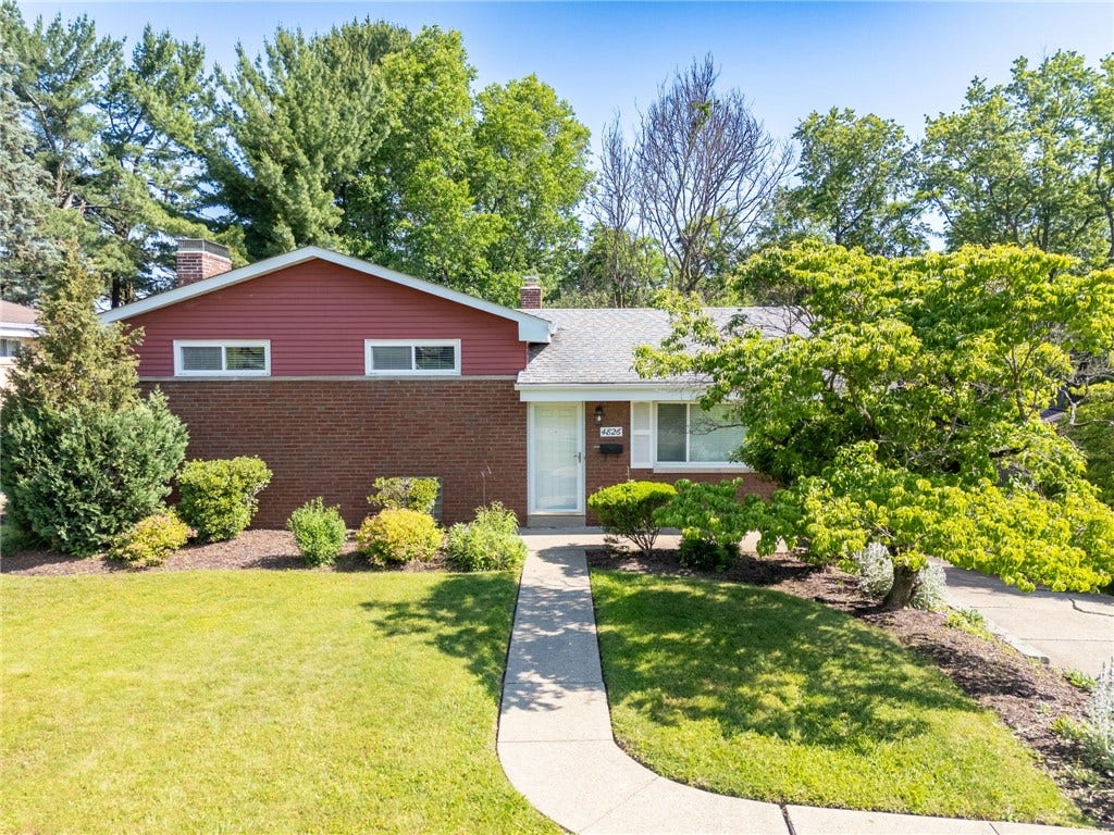 4826 Criss Road, Bethel Park, PA 15102