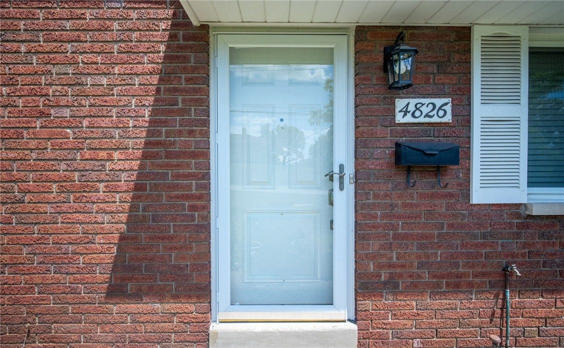 4826 Criss Road, Bethel Park, PA 15102