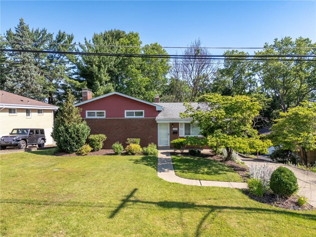 4826 Criss Road, Bethel Park, PA 15102
