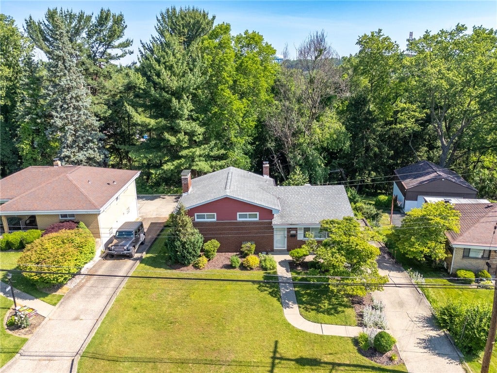 4826 Criss Road, Bethel Park, PA 15102