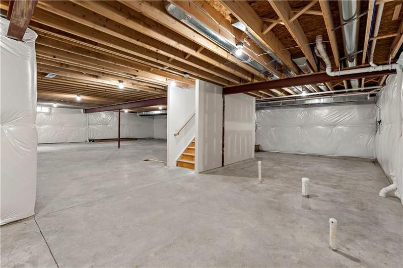 300 TIMBERLINE DR, Washington, PA 15301