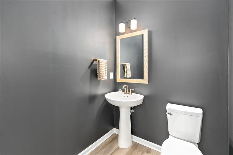300 TIMBERLINE DR, Washington, PA 15301