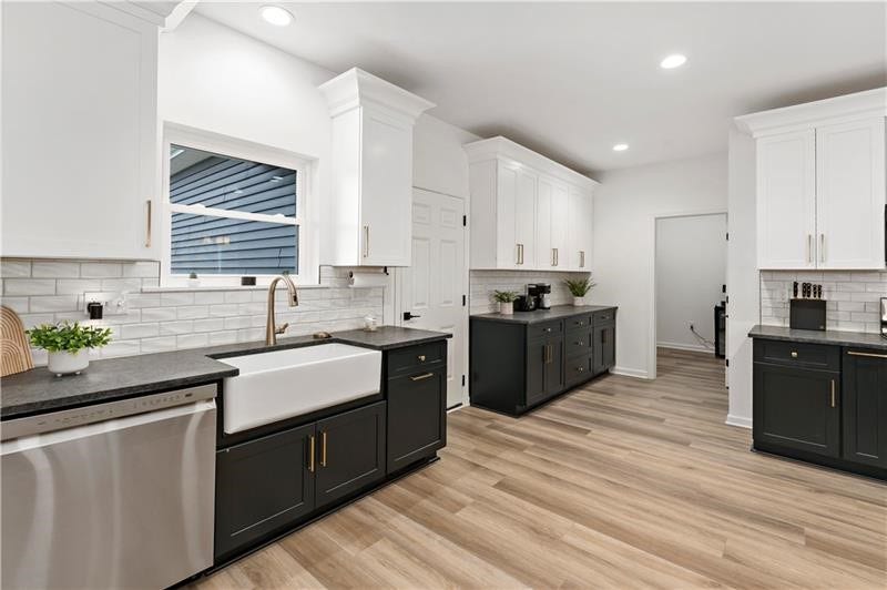 300 TIMBERLINE DR, Washington, PA 15301