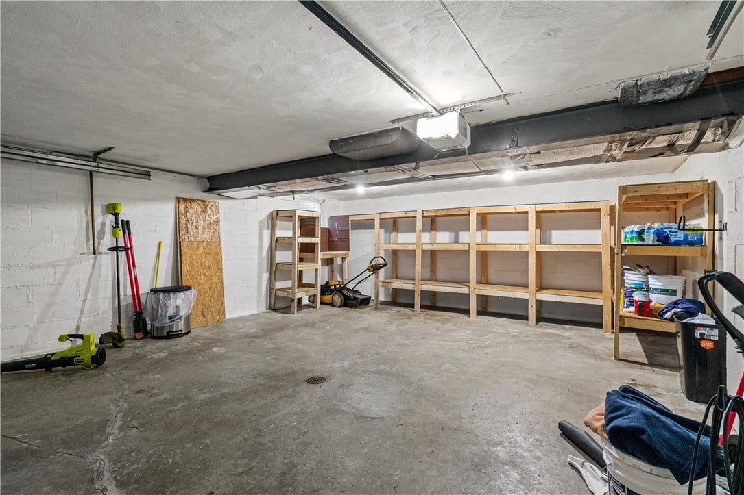 Huge Dauble Garage